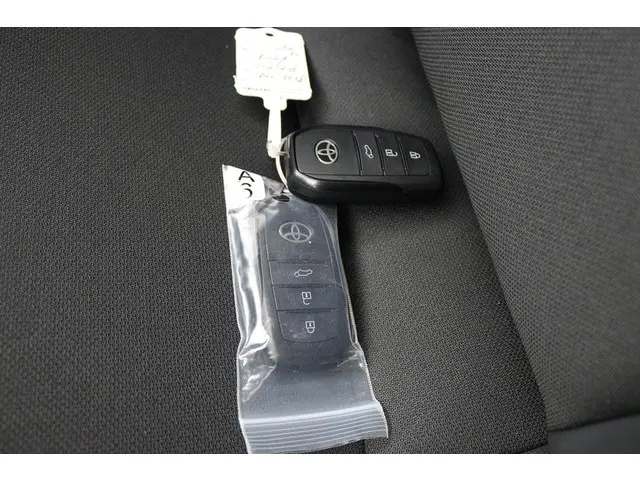 Toyota Corolla Hybrid 180 GR Sport 2025 Hybride Benzine 8