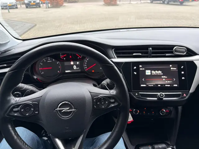 Opel Corsa 1.2 Edition *AUTOMAAT 2020 Benzine 12