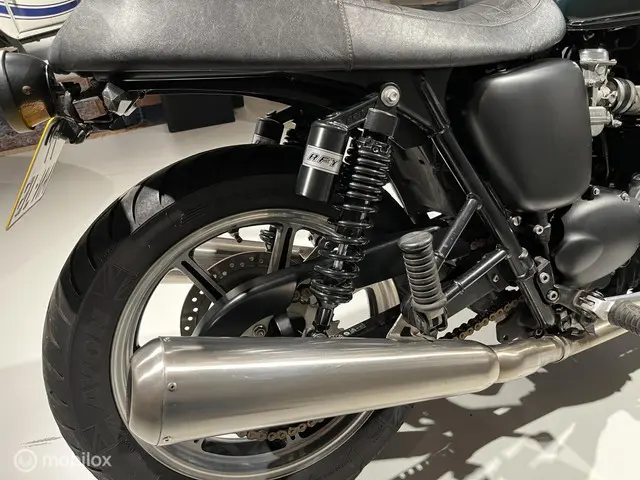 Triumph Bonneville T100 2013 Benzine 5