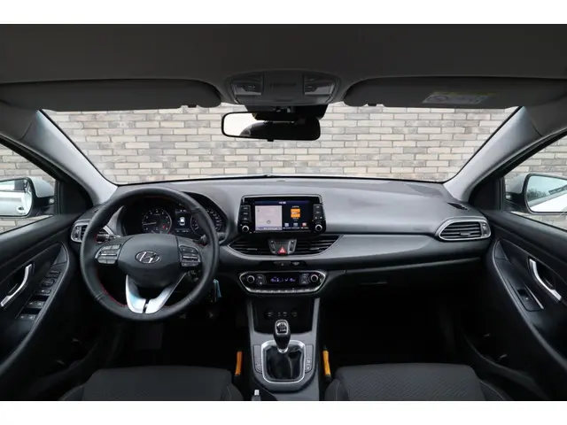 Hyundai i30 1.4 T-GDI Comfort 2019 Benzine 8