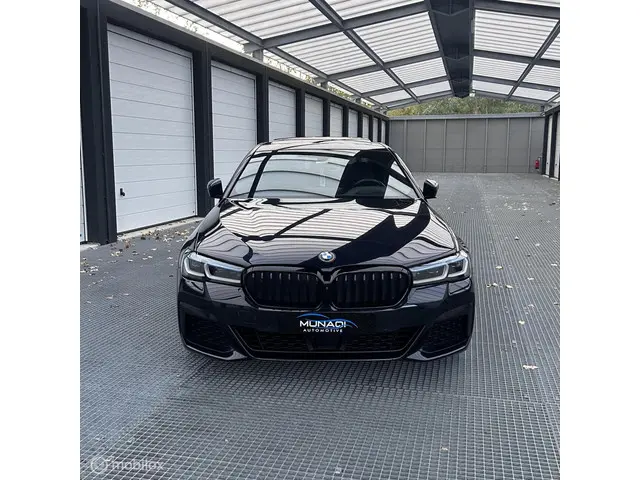 BMW 5 Serie 530i High Executive 2021 Benzine 2