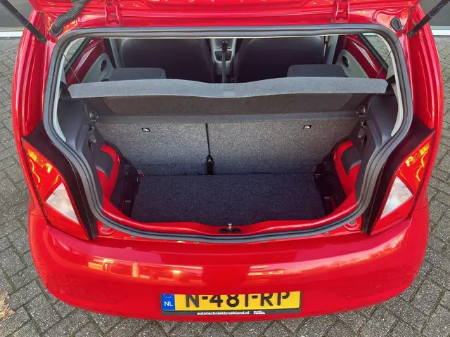 SEAT Mii 1.0 Style Intense 2019 Benzine 7