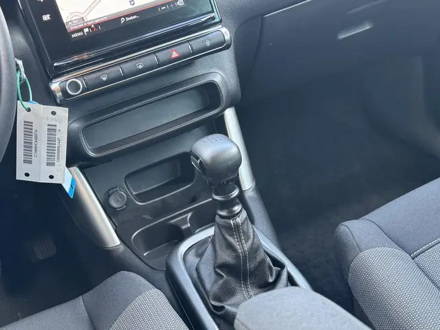Citroën C3 Aircross 1.2 PureTech Shine 2021 Benzine 26