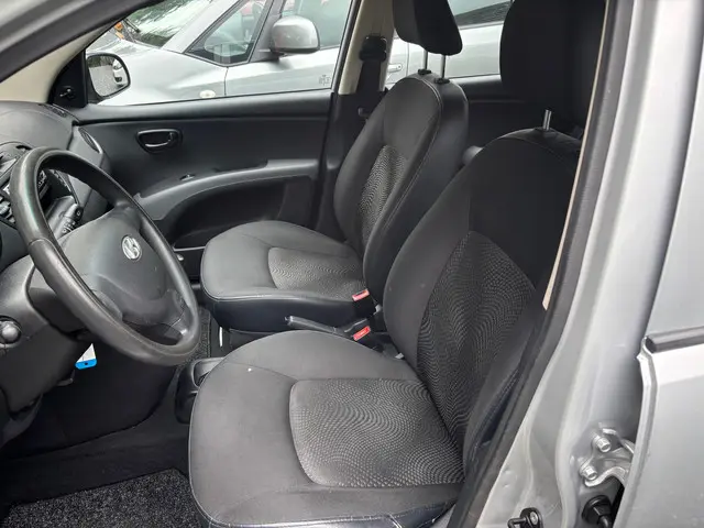 Hyundai i10 1.1 Pure KM 115000 MET NAP 2013 Benzine 5