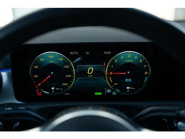 Mercedes-Benz CLA 250 e AMG 2020 Hybride Benzine 14