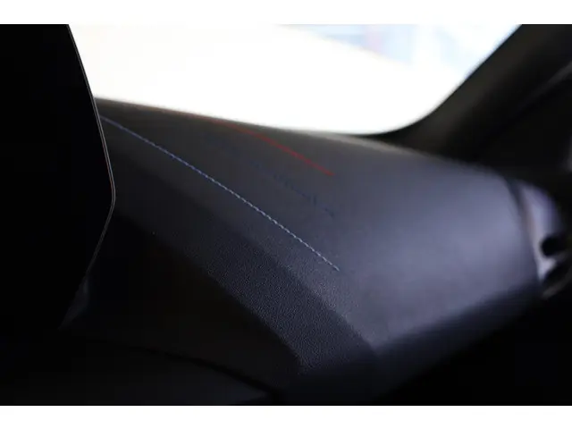 BMW 1 Serie 120 2024 Benzine 21