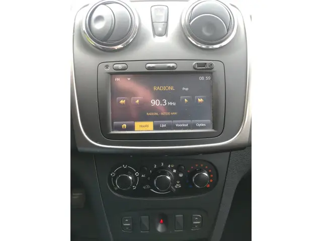 Dacia Logan MCV 0.9 TCe Lauréate 2015 Benzine 11