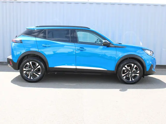 Peugeot 2008 1.2 PureTech Allure 2022 Benzine 6