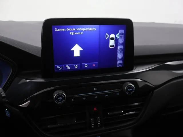 Ford Kuga 2.5 PHEV 225PK ST-Line X 2021 Hybride Benzine 16