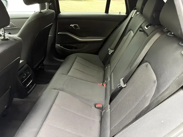 BMW 3 Serie Touring 320i High Executive M 2022 Benzine 14