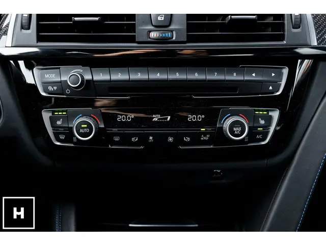 BMW M3 3-serie 30 Jahre Edition 2017 Benzine 46