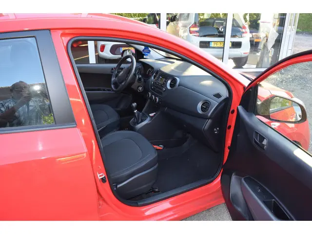 Hyundai i10 1.0i Comfort 2019 Benzine 10