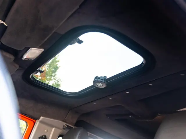 Land Rover Defender 2.2 D SW 90" XTech 2015 Diesel 37