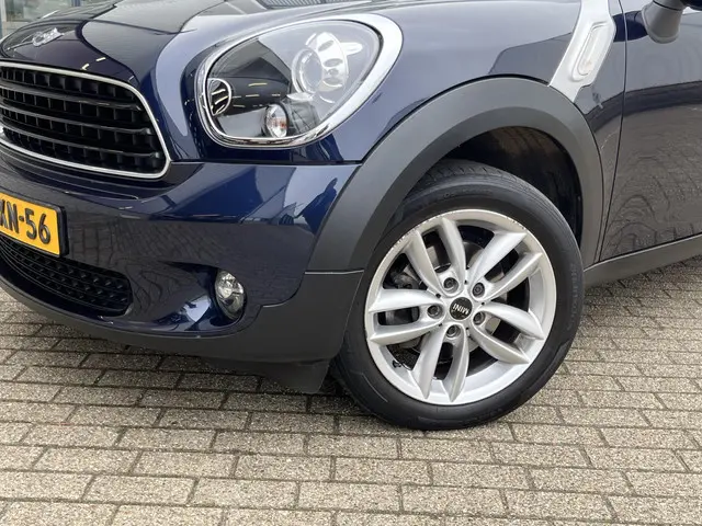 MINI Countryman 1.6 One Knockout Edition 2014 Benzine 36