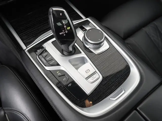 BMW 7 Serie 740Ld xDrive High Executive 2021 Diesel 22