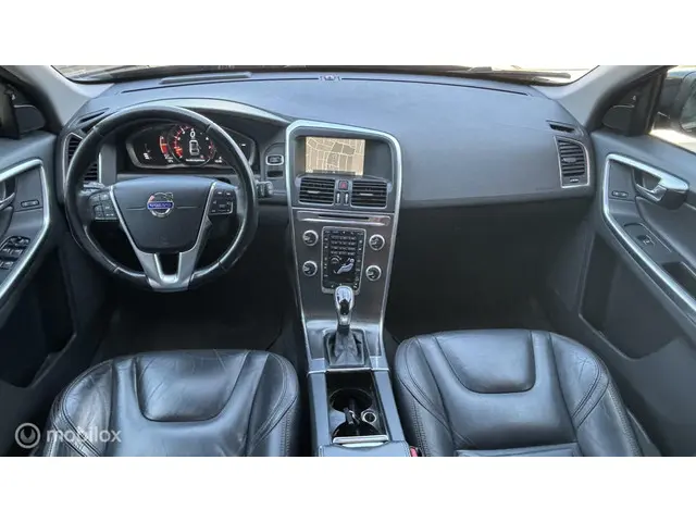 Volvo XC60 2.5T Summum 5-CILINDER/PANO/ACC/LEER 2014 Benzine 3
