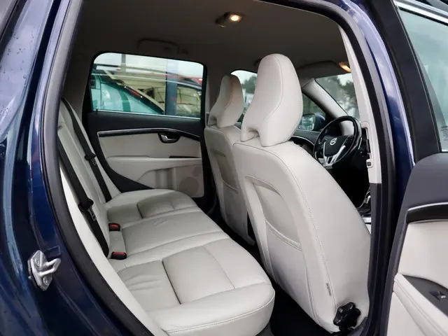 Volvo V70 D2 Nordic+ Automaat 2014 Diesel 22