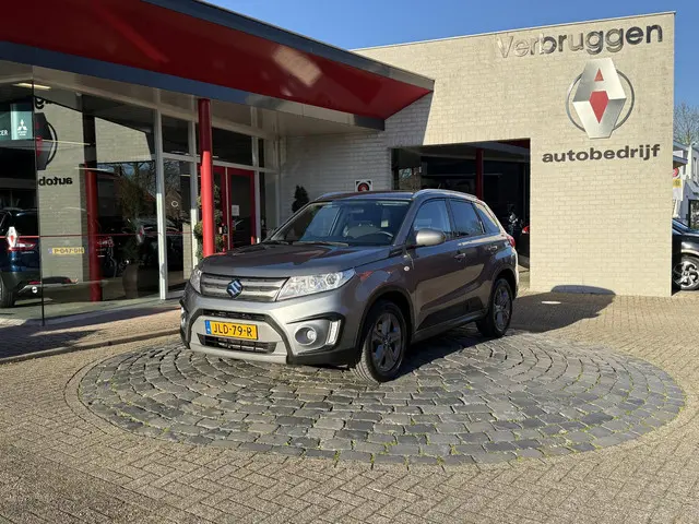 Suzuki Vitara 1.6 Exclusive 2015 Benzine 32
