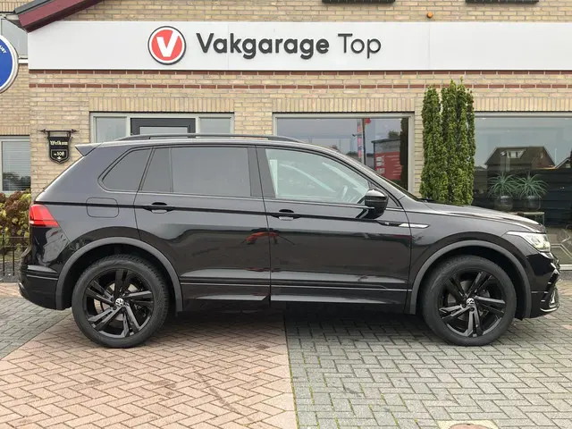 Volkswagen Tiguan 2.0 TDI R-Line Business+ 2022 Diesel 14