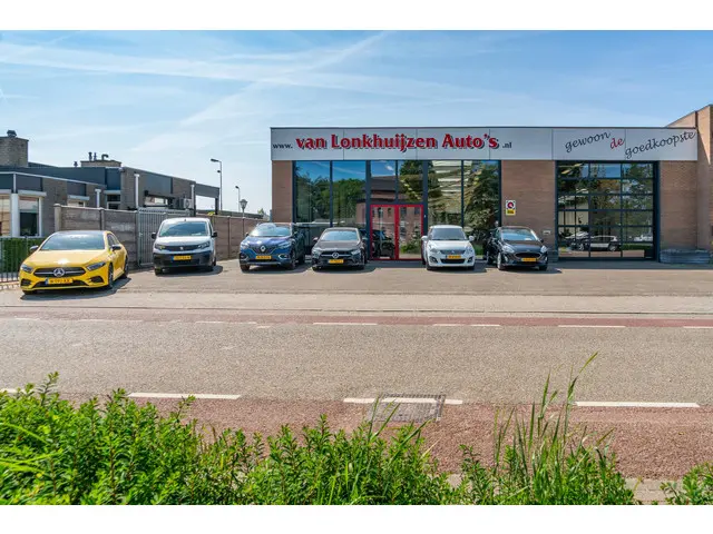 Mercedes-Benz B-Klasse B180 Aut. AMG 2020 Benzine 44