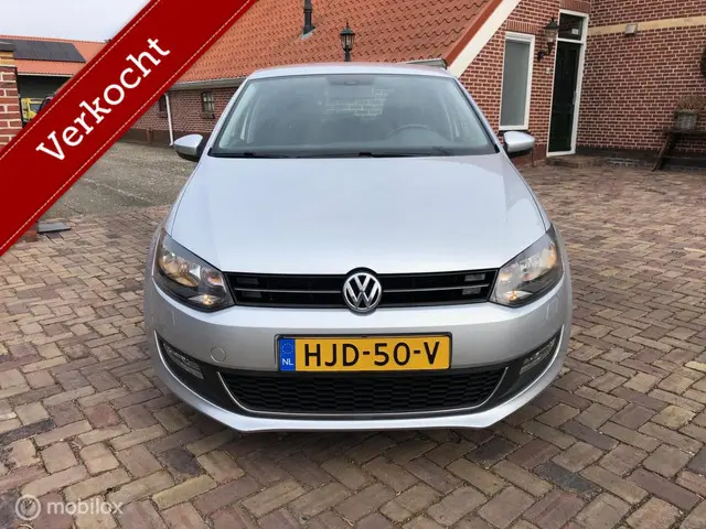 Volkswagen Polo 1.2 Life Cruise Airco Nw APK 2013 Benzine 2