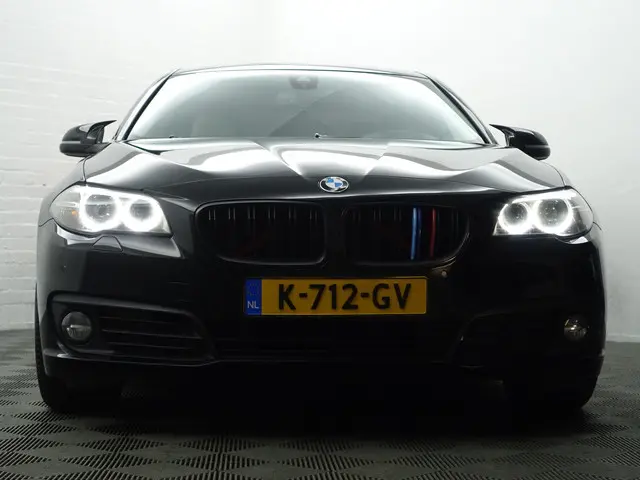 BMW 5 Serie 528i M Sport Aut- 2014 Benzine 29