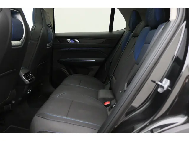 Lynk & Co 01 1.5 2021 Hybride Benzine 13