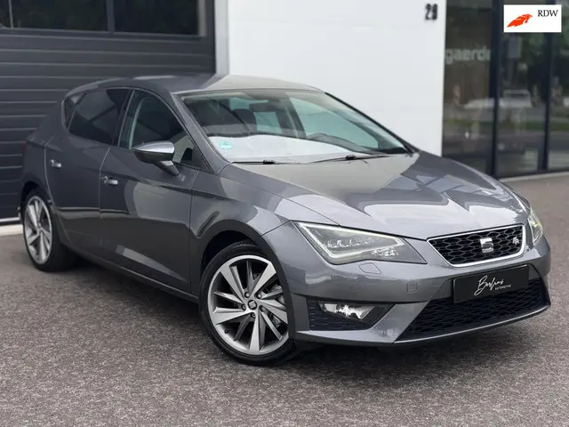 SEAT Leon 1.4 EcoTSI FR CarPlay|Stoelverw|Navi 2016 Benzine