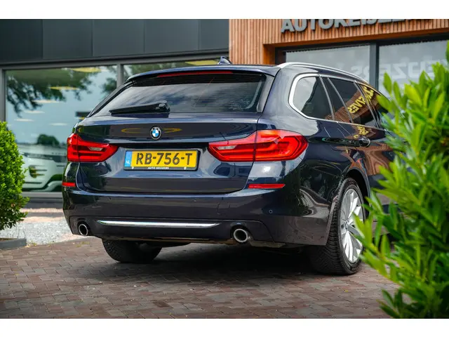 BMW 5 Serie Touring 520i Executive 2017 Benzine 11