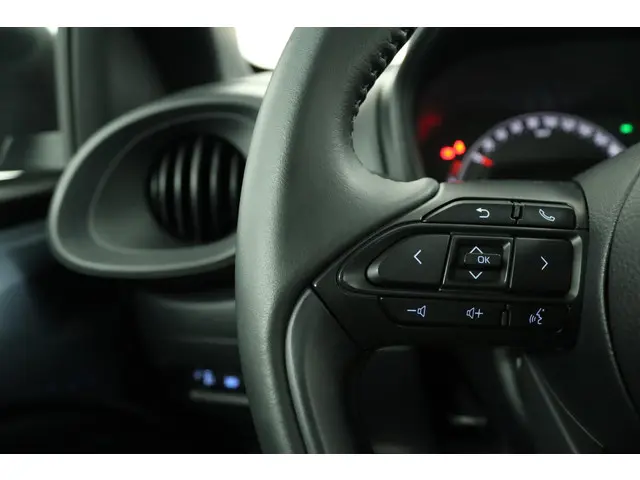 Toyota Aygo X 1.0 VVT-i MT Play 2024 Benzine 18