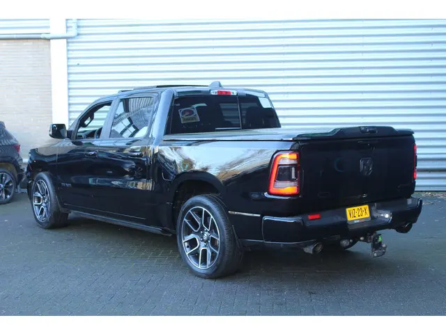 Dodge Ram 1500 5.7 V8 4x4 Crew Cab Laramie 2021 LPG/Gas 20