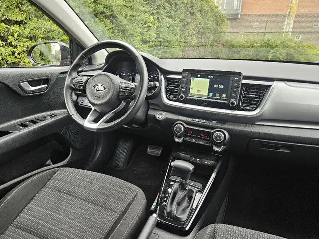 Kia Stonic 1.0 T-GDi DynamicPlusLine 2019 Benzine 6