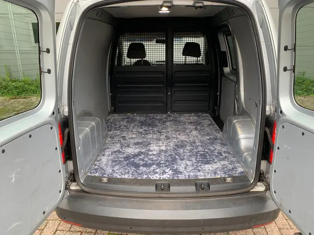 Volkswagen Caddy 1.0 TSI L1H1 BMT 2020 Benzine 6