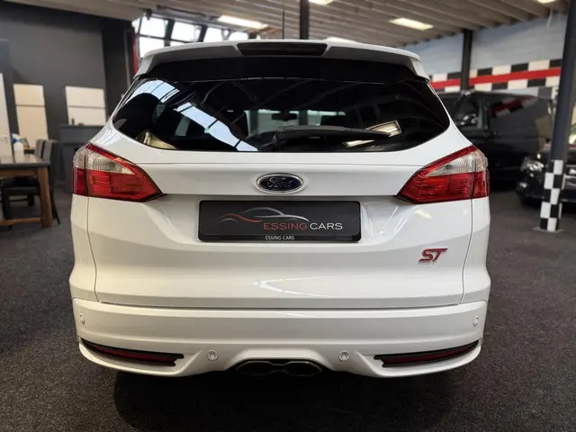Ford Focus Wagon 2.0 EcoBoost ST-3 2013 Benzine 7