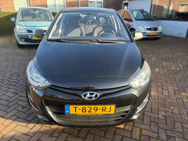 Hyundai i20 1.2 HP i-Motion Airco 2015 Benzine 3