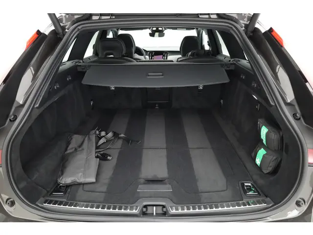 Volvo V90 B4 Ultimate Bright 197pk 2023 Diesel 28