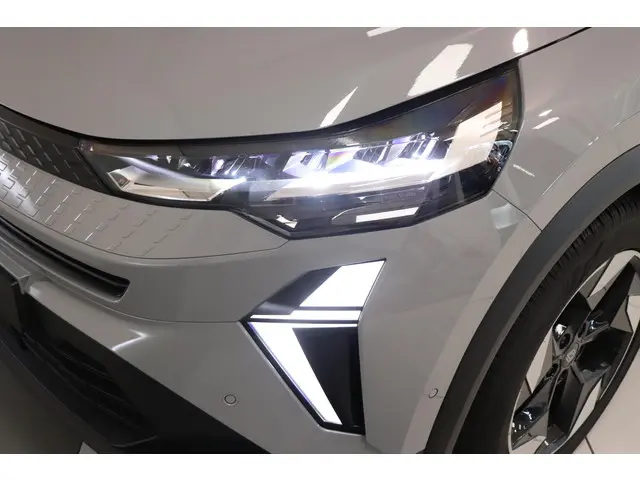 Renault Captur 1.3 mild hybrid 160 techno 2024 Benzine 25