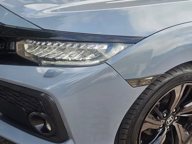 Honda Civic 1.0 i-VTEC Premium Leer/Pano-dak 2018 Benzine 11