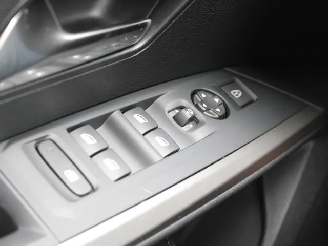 Peugeot 5008 1.2 Hybrid 145 Allure 2025 Hybride Benzine 28