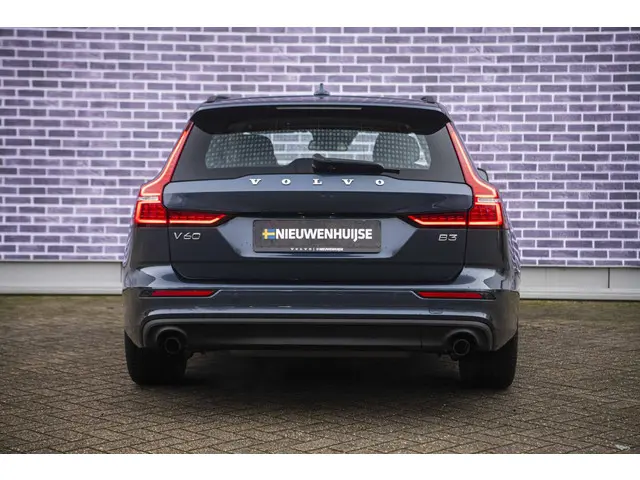 Volvo V60 2.0 B3 Momentum Advantage 2020 Benzine 8