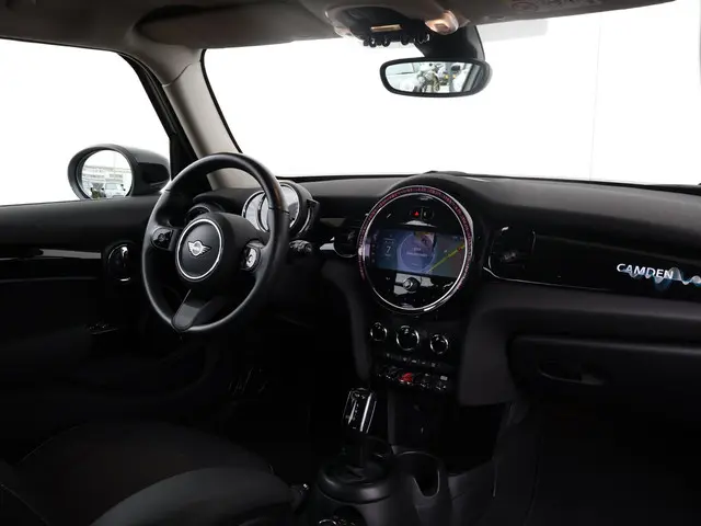 MINI Cooper Mini 1.5 Camden Edition 2023 Benzine 11