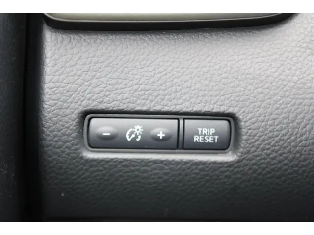 Nissan QASHQAI 1.2 Connect Edition 2015 Benzine 22