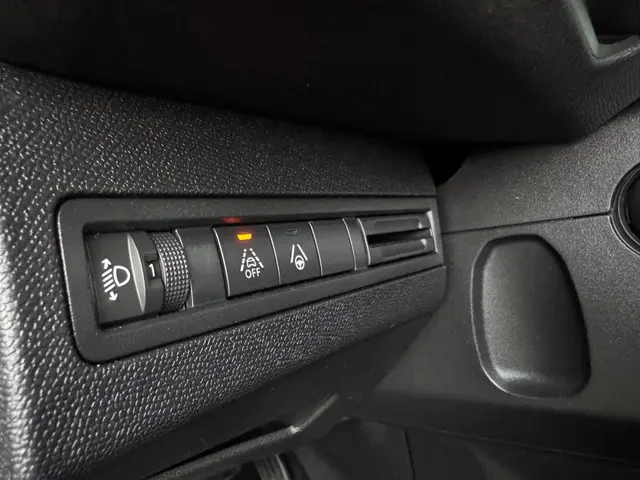 Peugeot 3008 1.2 PureTech Allure 2021 Benzine 33