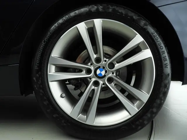 BMW 3 Serie Gran Turismo 320i 2017 Benzine 44