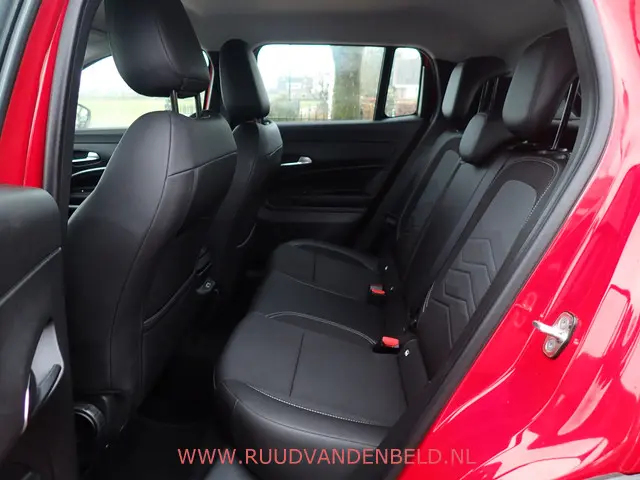 Jeep Avenger Altitude 54kWh 2024 Elektrisch 10