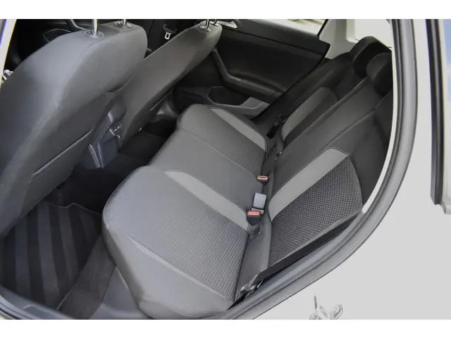 Volkswagen Taigo 1.0 TSI Life Business 2022 Benzine 7