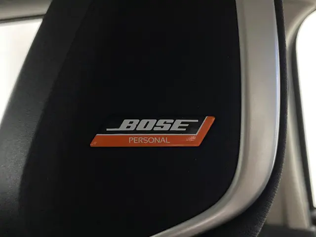 Nissan Micra 1.0 IG-T Tekna 2019 Benzine 4