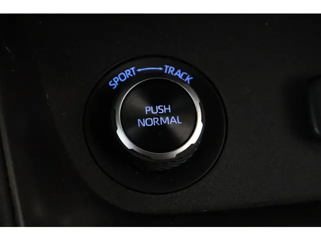 Toyota Yaris 1.6 GR Premium, 1ste eigenaar 2022 Benzine 36