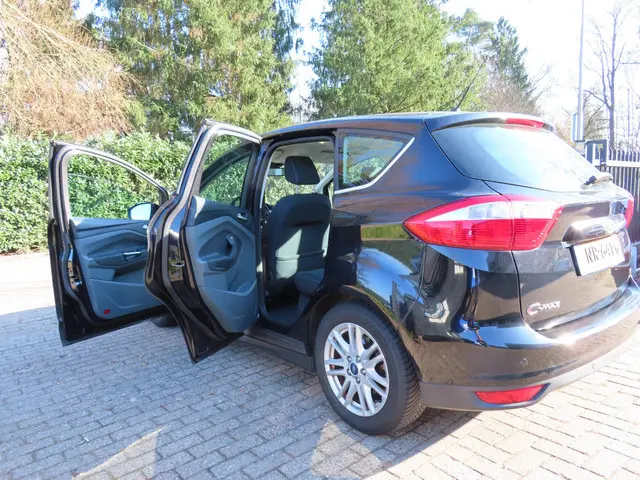 Ford C-MAX 1.6 EcoBoost Titanium 2013 Benzine 28