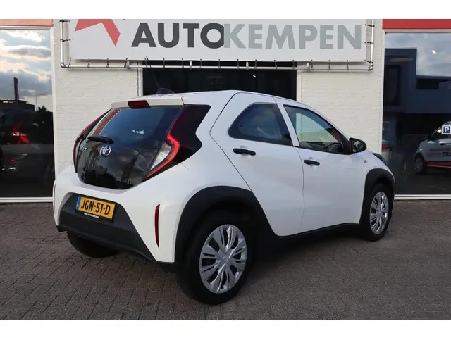 Toyota Aygo X 1.0 VVT-i MT PLAY 2022 Benzine 12